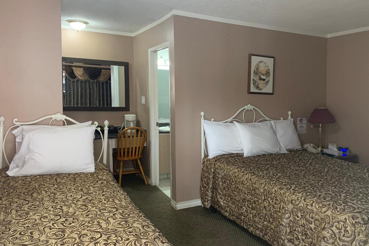Lucien Motel Whitby Buitenkant foto